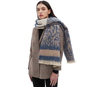 Leopard jacquard scarf with blue abstract texture and short fringe details for winter
