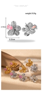 Detailed dimensions and weight of floral earrings with sparkling teardrop stones