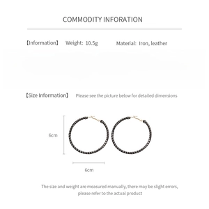 Size chart showing 6cm diameter and 10.5g weight for leopard leather hoop earrings
