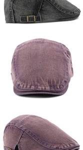 Détail du béret en denim délavé avec boucle en métal vintage et coutures sur coton