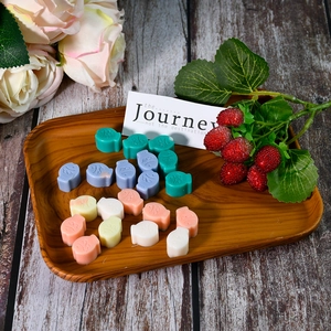 Molde de silicona para 42 mini peces para chocolate, dulces y repostería creativa