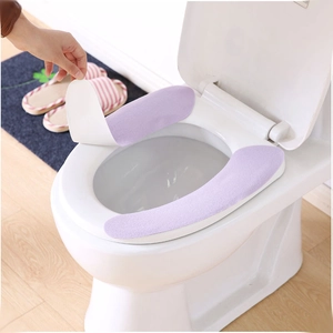 Copriwater adesivo in peluche viola, set da due pezzi per il comfort del bagno
