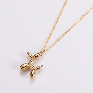 Collier avec pendentif chien ballon doré exquis et chaîne fine en O pour femmes