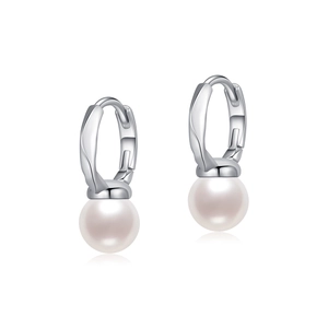 Elegant S925 sterling silver pearl earrings with irregular lines on white background