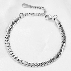 Detail view of 6mm silver stainless steel Cuban link bracelet with lobster clasp