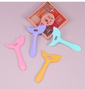 Silicone eyeliner helper and eyelash shield tool set in multiple colors for easy makeup.