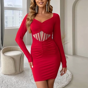 Robe Courte Élégante Rouge À Manches Longues Avec Col En V Taille Évidée Froncée Pour Femmes