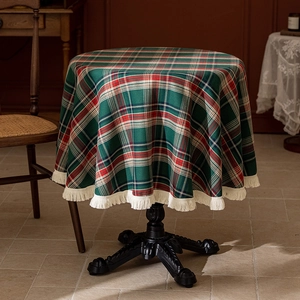 British style red and green plaid round tablecloth with white tassels for home dining