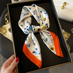 Women Elegant Floral Print Square Scarf Satin-Like Satin Neck Scarf Grid Pattern Butterfly Headscarf Hair Band Accessory
