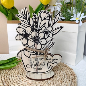 Detail of wooden flower pot ornament with Love you MOM heart tag and jute rope twine