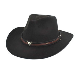 Western cowboy hat in black felt with metal bull skull ornament and leather band