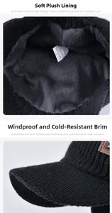 Détail du bonnet en tricot noir avec doublure polaire douce et bord coupe-vent de 6 cm