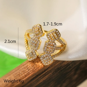 Detailed dimensions of the gold-plated geometric ring featuring size and 6g weight specs