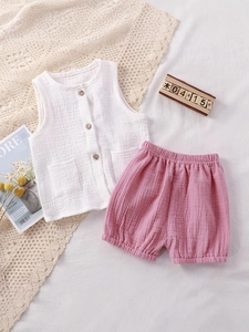Breathable children's cotton gauze vest and shorts two-piece set for summer comfort