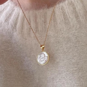 925 Sterling Silver Round Angel Relief Necklace Mother Of Artificial Pearl Shell Pendant Retro Elegant Jewelry For Women