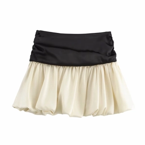 Damen Minirock aus Satin in Schwarz und Creme mit hoher Taille und ausgestelltem Schnitt