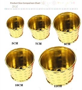 Size comparison chart for golden mini decorative buckets in five different diameters