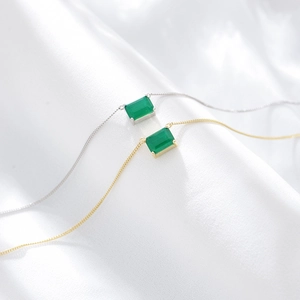 Elegant S925 sterling silver square emerald necklaces in gold and silver finishes