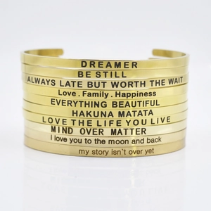Set of 10 gold stainless steel 4mm C-shaped cuff bracelets with engraved inspirational quotes
