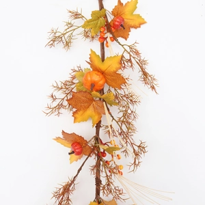 100cm Autumn Maple Leaf Garland with Pumpkins and Berries for Thanksgiving Decor