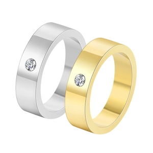 Bagues modernes 5mm en acier inoxydable or et argent avec incrustation de diamant solitaire