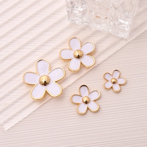DIY five-petal white flower alloy charms with gold edges for phone cases and shoes