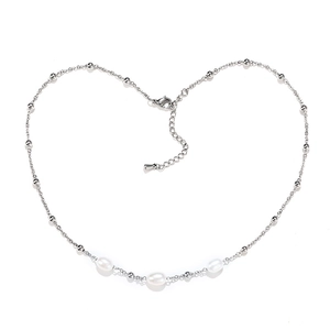 Waterproof stainless steel bead chain necklace with three white pearls in heart shape layout