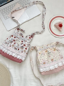 Sac bandoulière Zakka avec gaufrage dessin animé, cordon de serrage et dentelle