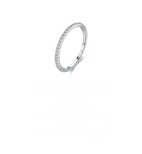 Detail of S925 sterling silver band with sparkling round cut VVS1 moissanite stones