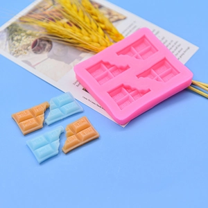 Moule en silicone rose à quatre cavités pour chocolat et décoration de gâteaux DIY