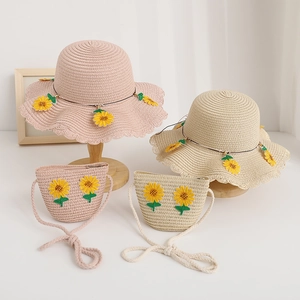 Set cappello di paglia estivo per bambini e borsa a tracolla girasole in rosa e beige