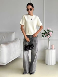 T-Shirt In Maglia A Maniche Corte Da Donna Girocollo Misto Cotone Vestibilità Aderente Motivo Animale Ricamato Top Bianco