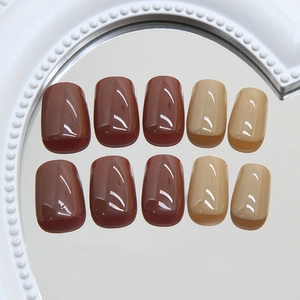 Short square mocha brown and beige mocha press-on nails set with glossy finish