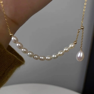 Natural freshwater pearl 14K gold filled necklace featuring a water drop pearl pendant