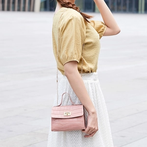 Pink crocodile texture Kelly bag with gold chain strap and top handle for women