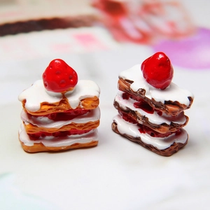Miniature resin strawberry Napoleon cake model for DIY crafts and dollhouse decor