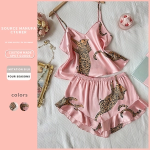 Pigiama Con Stampa Leopardata Da Donna In Raso Di Raso Imitazione Top A Canotta E Pantaloncini Con Volant Senza Maniche
