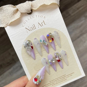 Unghie Finte Fatte a Mano Viola Lavanda Sfumato 3D Cuore Strass Perla Lussuose Unghie Lunghe a Mandorla Stiletto per Donna