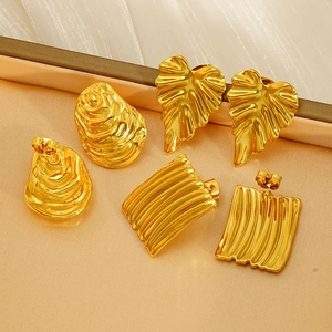 Golden stainless steel earring set featuring curved leaf and wrinkled geometric textures