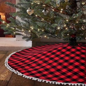 Weihnachtsbaumdecke Büffelkaro Rund Baumrock Weißer Bommelsaum Feiertagsdekoration Für Innenräume