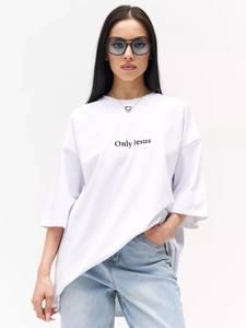 Close-up of heavy cotton fabric and high-quality Only Jesus print on oversized white t-shirt