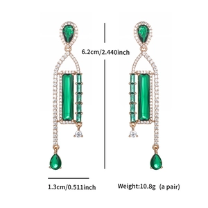 Detailed size measurement showing 6.2cm height for emerald green drop earrings