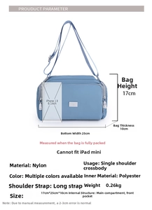 Guía de dimensiones del bolso bandolera de nailon azul claro con ancho de 25 cm