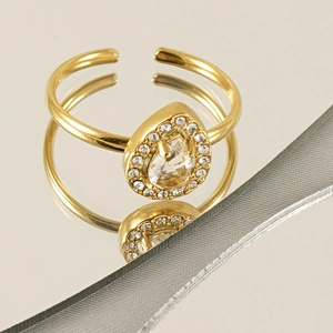 Adjustable 18k gold plated stainless steel ring with teardrop zircon on mirror surface