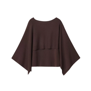 Haut en tricot marron foncé à col bardot et manches chauve-souris multicouches