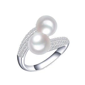 Bague ouverte double perle élégante avec accents de zircone en finition argentée