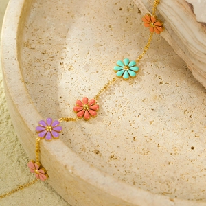 18K gold plated stainless steel daisy necklace with colorful enamel petals for women