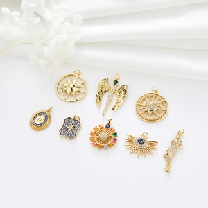 Pendentif en Laiton Plaqué Or 14K avec Zircone pour Femme Soleil Aile Ange Cœur Étoile Lettre M Accessoires Bijoux DIY