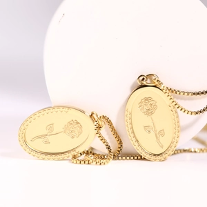 Vintage oval rose pendant necklace in gold-plated stainless steel with double-layer chain