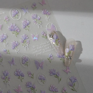 Stickers à ongles papillon holographiques et fleurs violettes avec dorure élégante